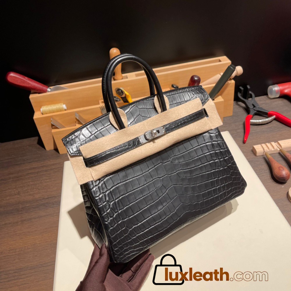 Hermes Birkin25 Crocodile Niloticus 89 /Black (Noir) Silver Hardware Full Handmade 005