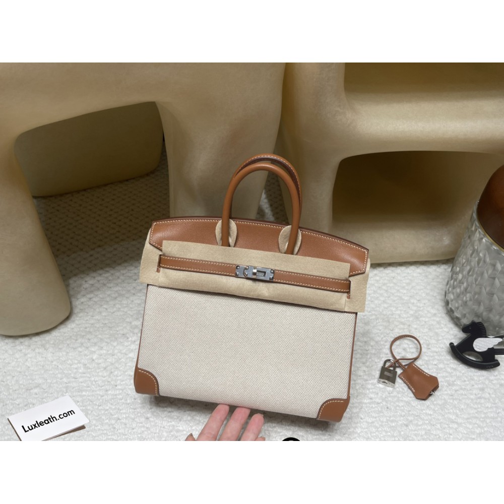 25cm Birkin (Fabric & Swift Leather) – Color: 37 Gold The fabric material gives a more youthful look and is lighter than full-leather versions, which is its key feature.