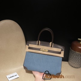 30cm Birkin (Swift Leather & Denim Canvas) – Color: 46/Ebene with Gold Hardware The perfect combination of Swift leather and canvas creates a profound vintage mood – a rare item with excellent investment potential.