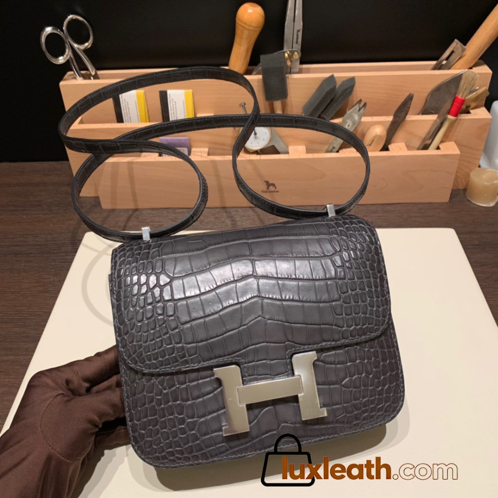 Hermes Constance 19cm Matte Alligator Crocodile 88/ Graphite  Gold Hardware 18cm Full Handmade