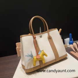  Garden PartyTPM 4B/Biscuit   Full Handmade