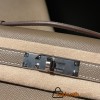 Epsom 18/Étoupe Grey (Étoupe)     Full Handmade  HERMES  Kelly Cut 