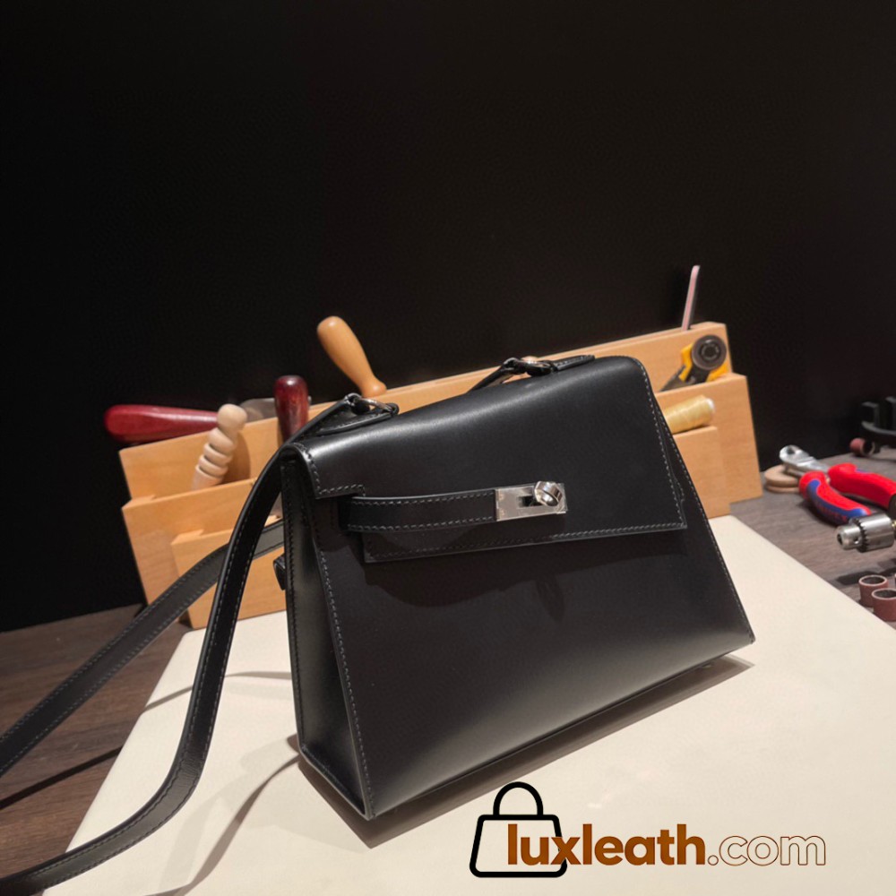 89/Black (Noir)  Silver Hardware Double-Sided Kelly Irregular Design Veau Epson  box 