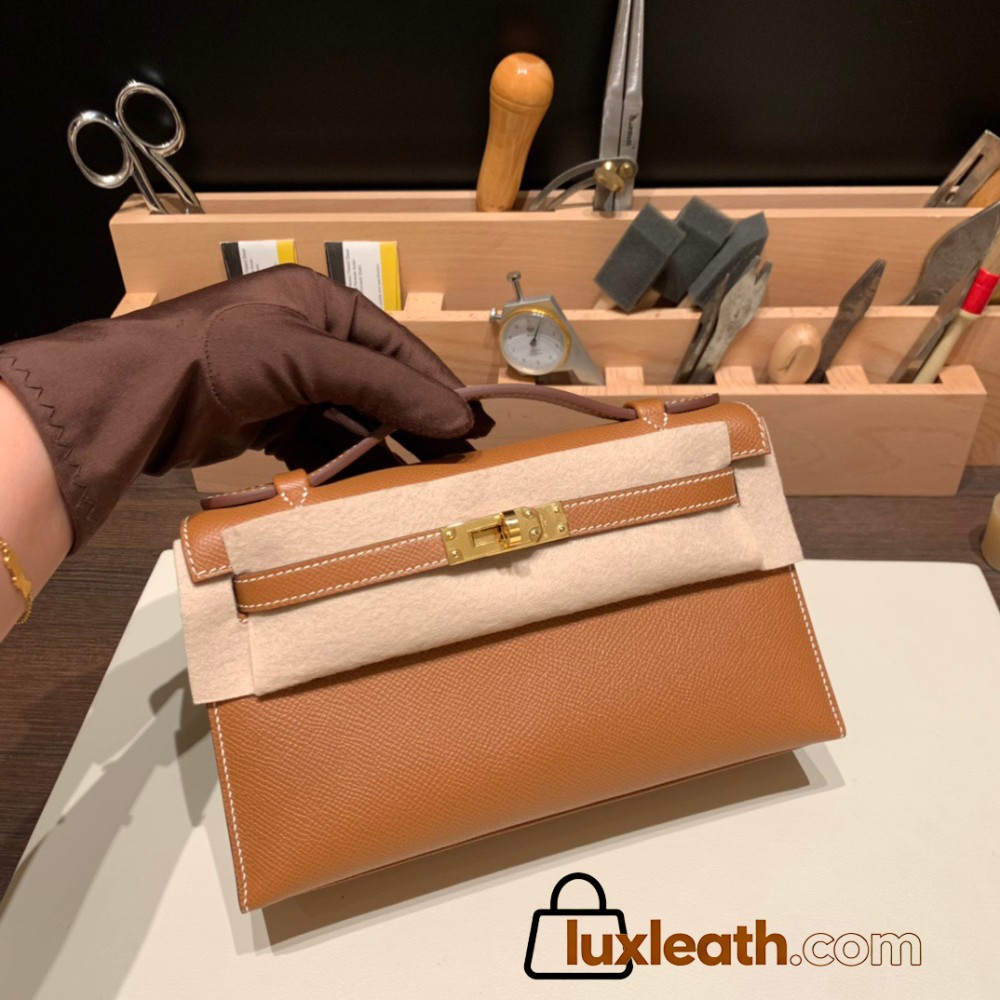  37 /Gold Gold Hardware   kelly pochette  Epsom 