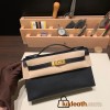  89/ Black (Noir) Gold Hardware kelly pochette  swift 