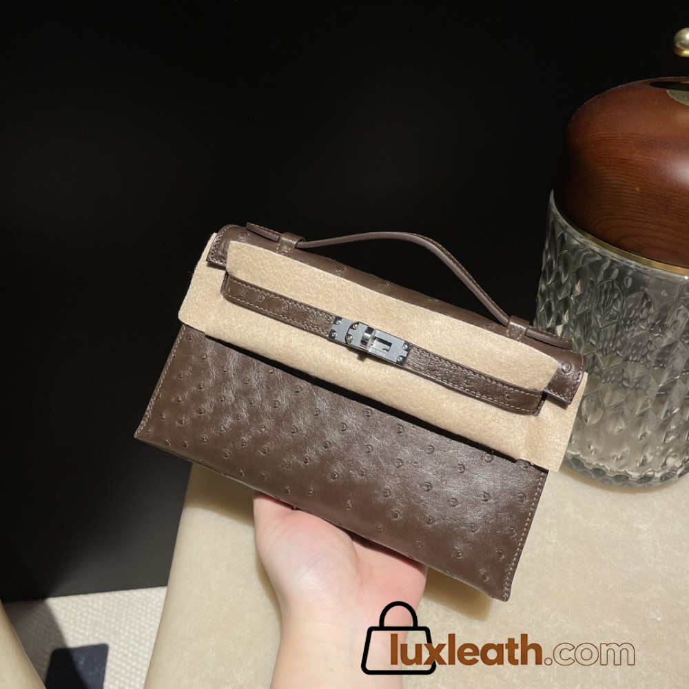 ostrich kelly pochette  47/Chocolat  