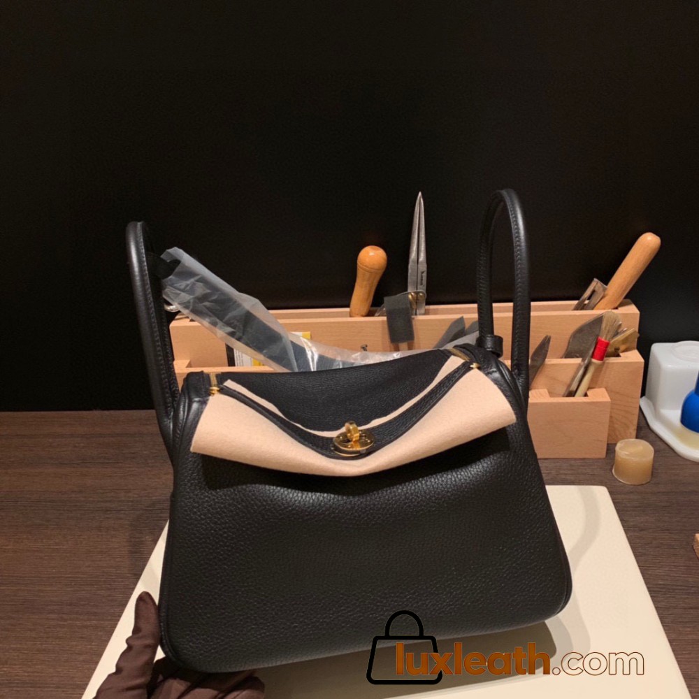 Hermes Lindy 26cm Clemence 89/ Black (Noir) Gold Hardware lindy26-012
