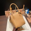 Hermes Lindy 26cm Clemence 4B /Biscuit Gold Hardware lindy26-014