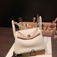 Hermes Lindy 26cm Clemence 10 / Craie Gold Hardwar lindy26-027