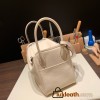 Hermes Lindy 26cm Clemence   Gold Hardware lindy26-030