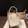 Hermes Lindy 26cm Clemence 10 /Craie Silver Hardware lindy26-037