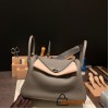 Hermes stock 30cm Lindy Clemence 8F /Etain Silver Hardware