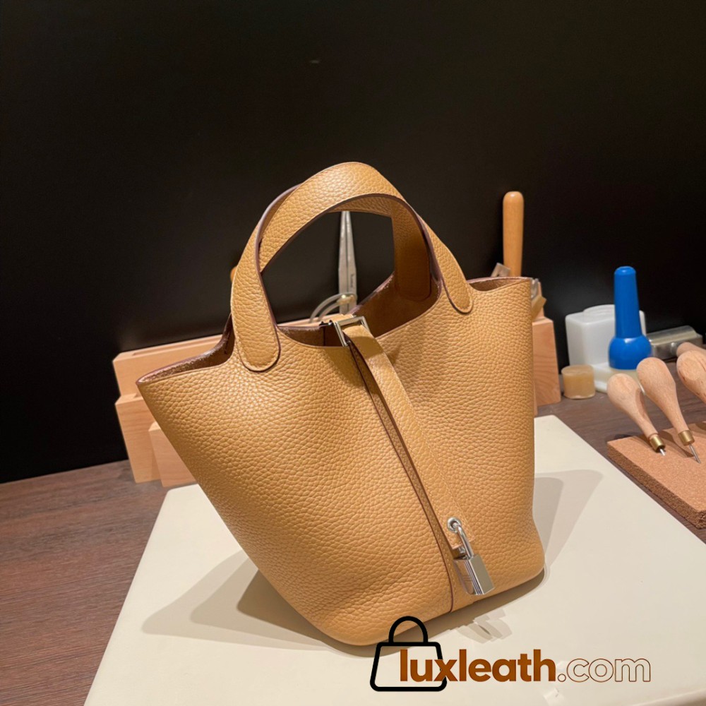 Hermes Picotin Clemence 18cm 4B /Biscuit Silver Hardware