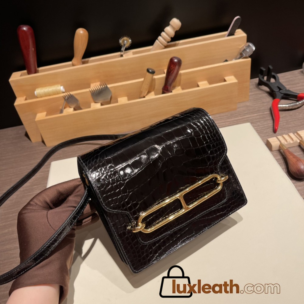Hermès Roulis 19cm Crocodile 89/Black (Noir) Gold Hardware Roulis-022 Fully Hand-Stitched
