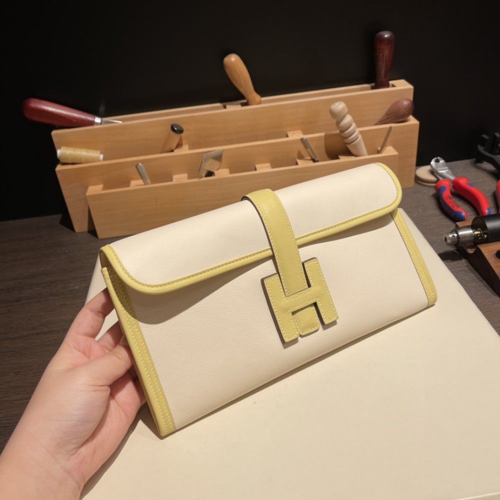 Hermès Jige Elan 29 Clutch Swift I2/Nata & 1Z/Jaune Poussin JigeElan-079 Fully Hand-Stitched