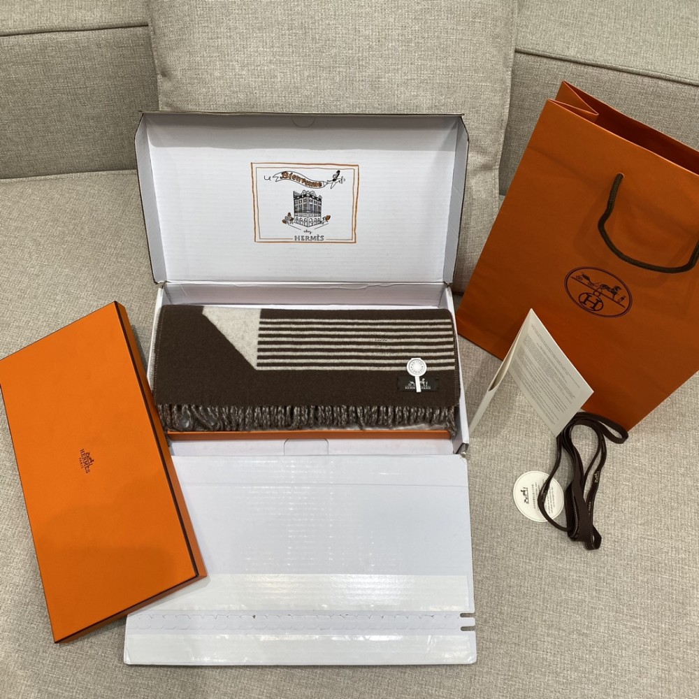 Hermes Casaque Sangle a Boucle Scarf