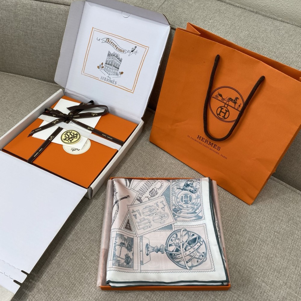 Hermes Phoo Boo Stamp Collector 90 Scarf
