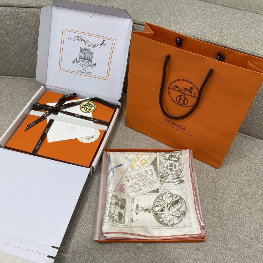 Hermes Phoo Boo Stamp Collector 90 Scarf