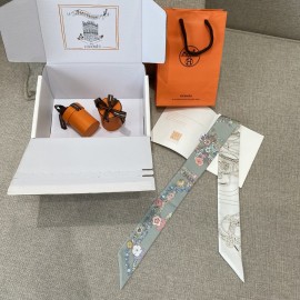 Hermes Gorgeous Rein Flower Version Twilly Small Scarf