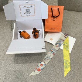 Hermes Gorgeous Rein Flower Version Twilly Small Scarf