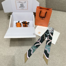 Hermes Grand Apparat Twilly Small Scarf