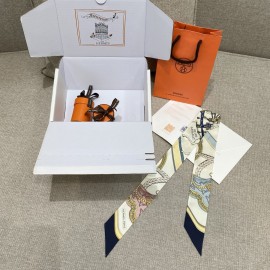 Hermes Grand Apparat Twilly Small Scarf